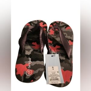 NWT Cat & Jack Boys' Cal Slip-On Thong Sandals - Size: XL/6